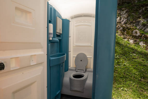 Best Affordable porta potty rental  in Lawton, IA