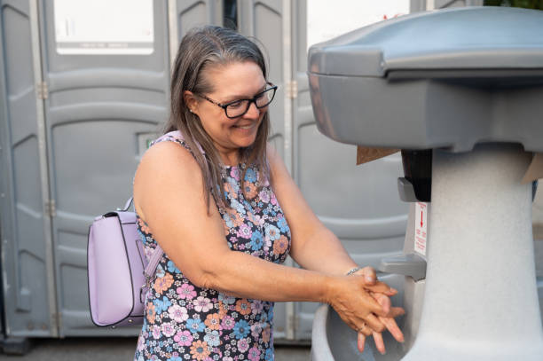 Best Porta potty rental near me  in Lawton, IA